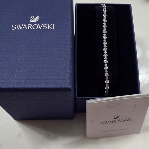 Elegant Swarovski crystal bracelet - Picture 4 of 4